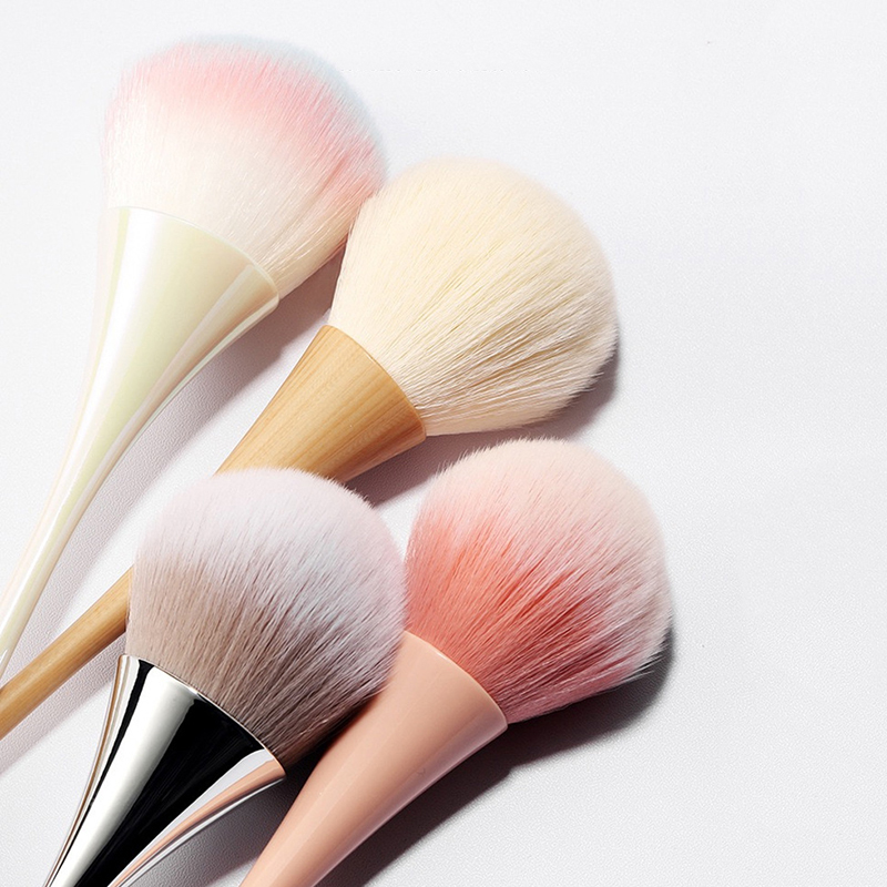 Dust Cleaning Nail Brush Manic - Beauty Makeup Background ulasan dan harga